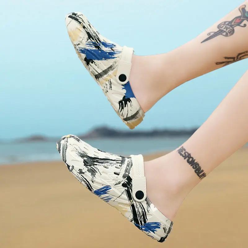 Fashion Slippers for Men Shoes Sandals Man Beach Outdoor Eva Hole Platform 2025 Fashion Designer Luxury Trend Style Casual Clappers Fun