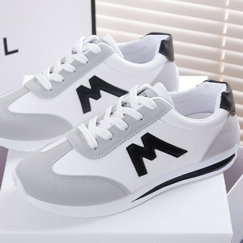 Fashion Seasonal New Women Flat Sole Single Shoes Oversized Casual Sports Shoes Running Tennis Low Top Lace Up Women Shoes