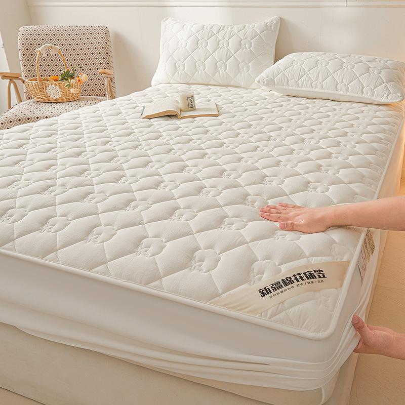 Class A Maternal and Infant Grade Antibacterial Quilted Sheet 100% Xinjiang Cotton Filling Mattress Protector Single Piece Anti-slip