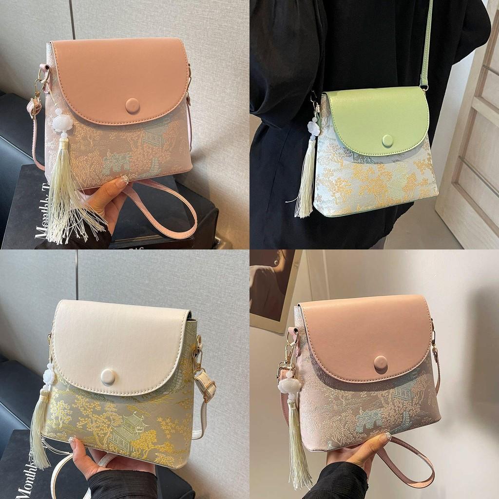 Stylish Summer Crossbody Bag For Women With Unique Design And Phone Pocket
