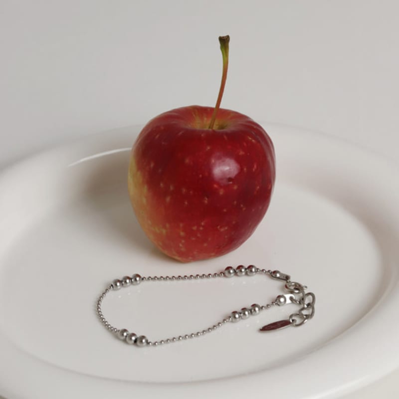 apple pie order Triple Dot Ball Chain B.