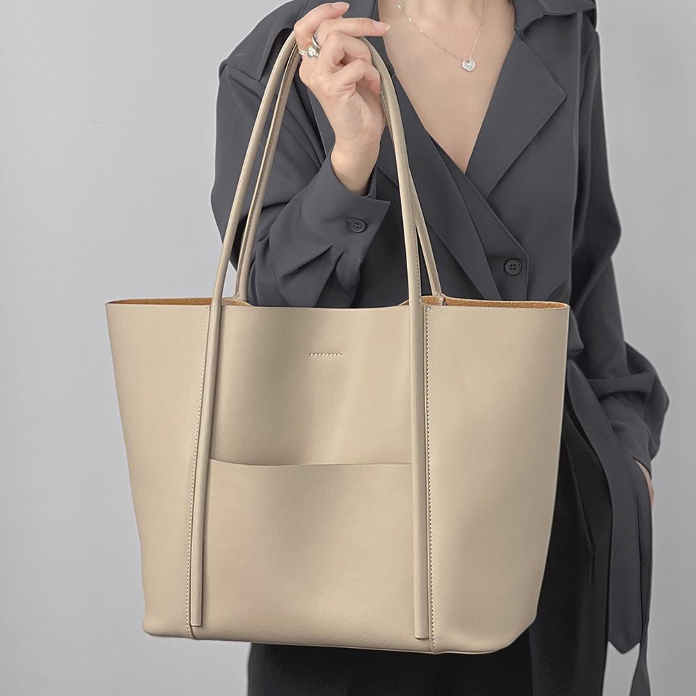 Large Capacity Handbag Women’s Roomy Bags