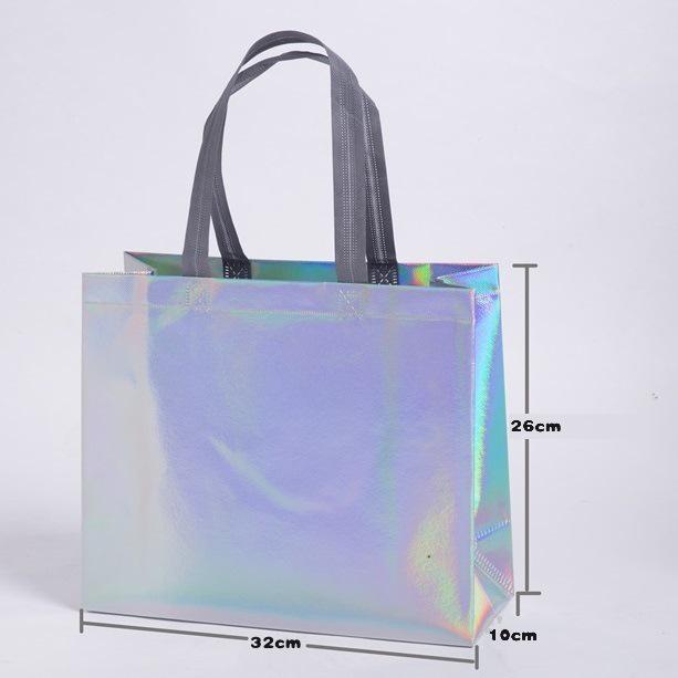 

Премиальная серебристая ламинированная нетканая экологичная сумка-тоут для магазинов одежды