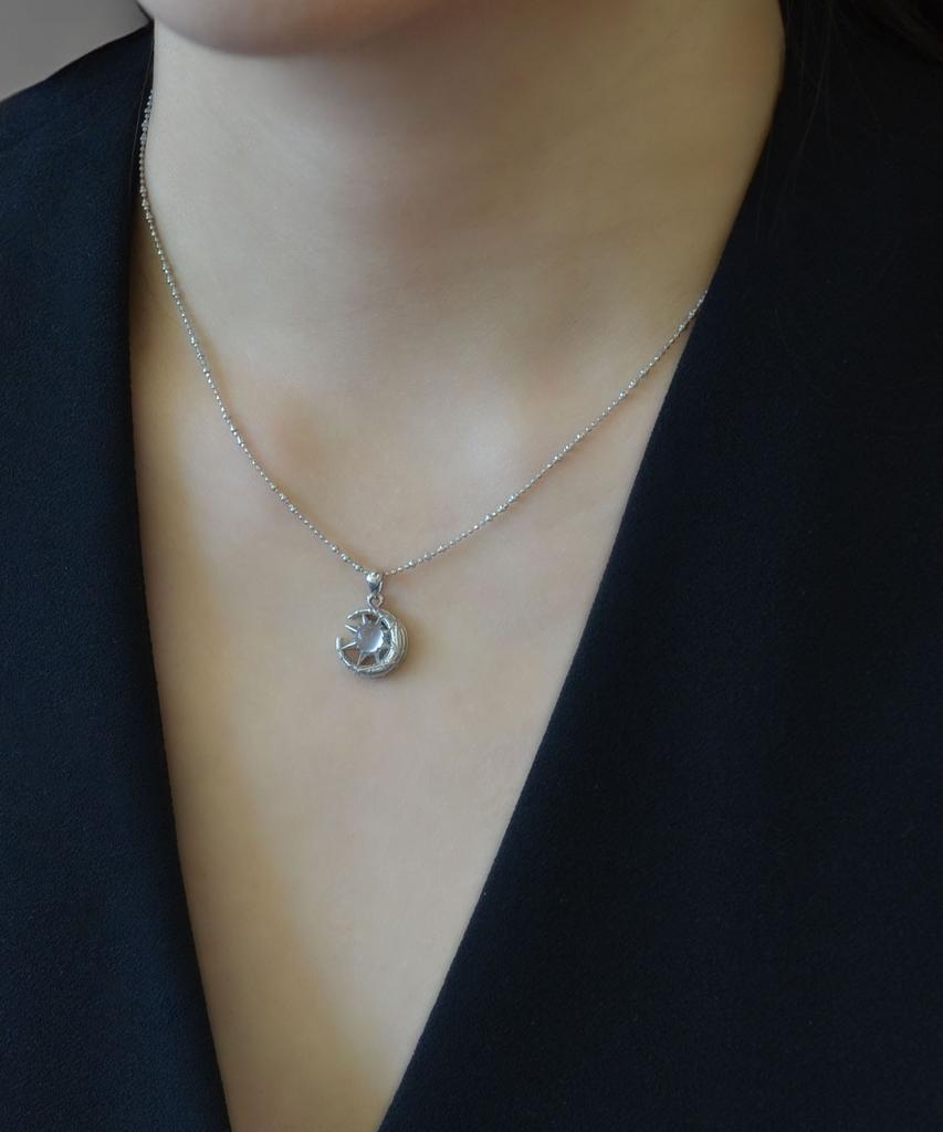 Vivus Lucia Stars 1 Moon N Moonstone Silver Necklace