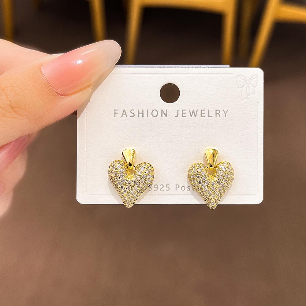 

Изысканные модные серьги-пусеты в корейском стиле с микро-инкрустацией цирконами, игла из серебра 925 пробы - Высококлассные, универсальные, супер-блестящие, подчеркивающие темперамент.