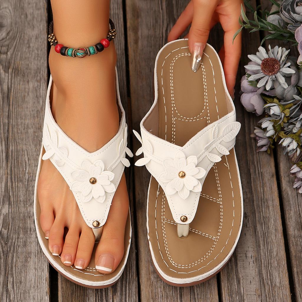 Fashion 2024 New Women Lightweight Floral Retro Flip Flops Summer Fashion Non Slip Slippers Outdoor Beach Casual Shoes Slides Women