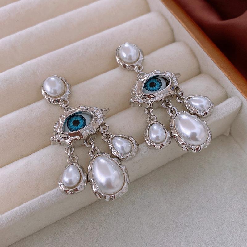 Needle Diamond Earrings Retro Light Luxury High-end Stud Earrings Niche Retro Earrings Women