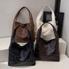 Women's Large Capacity PU Leather Solid Color Shoulder Bags 2025 Winter Retro Tote Bags Luxury Designer Trend Female Handbags