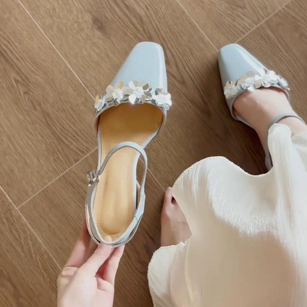 Schafsleder-Version~ Frühsommer neue quadratische Zehen Pailletten Blume Temperament süße Nische vielseitig innen höhenvergrößernde Tasche Kopf coole Slipper