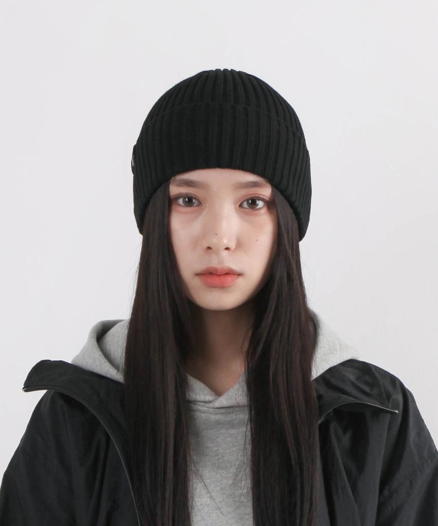 Diposwi 22 Cotton Symbol Basic Beanie - Black