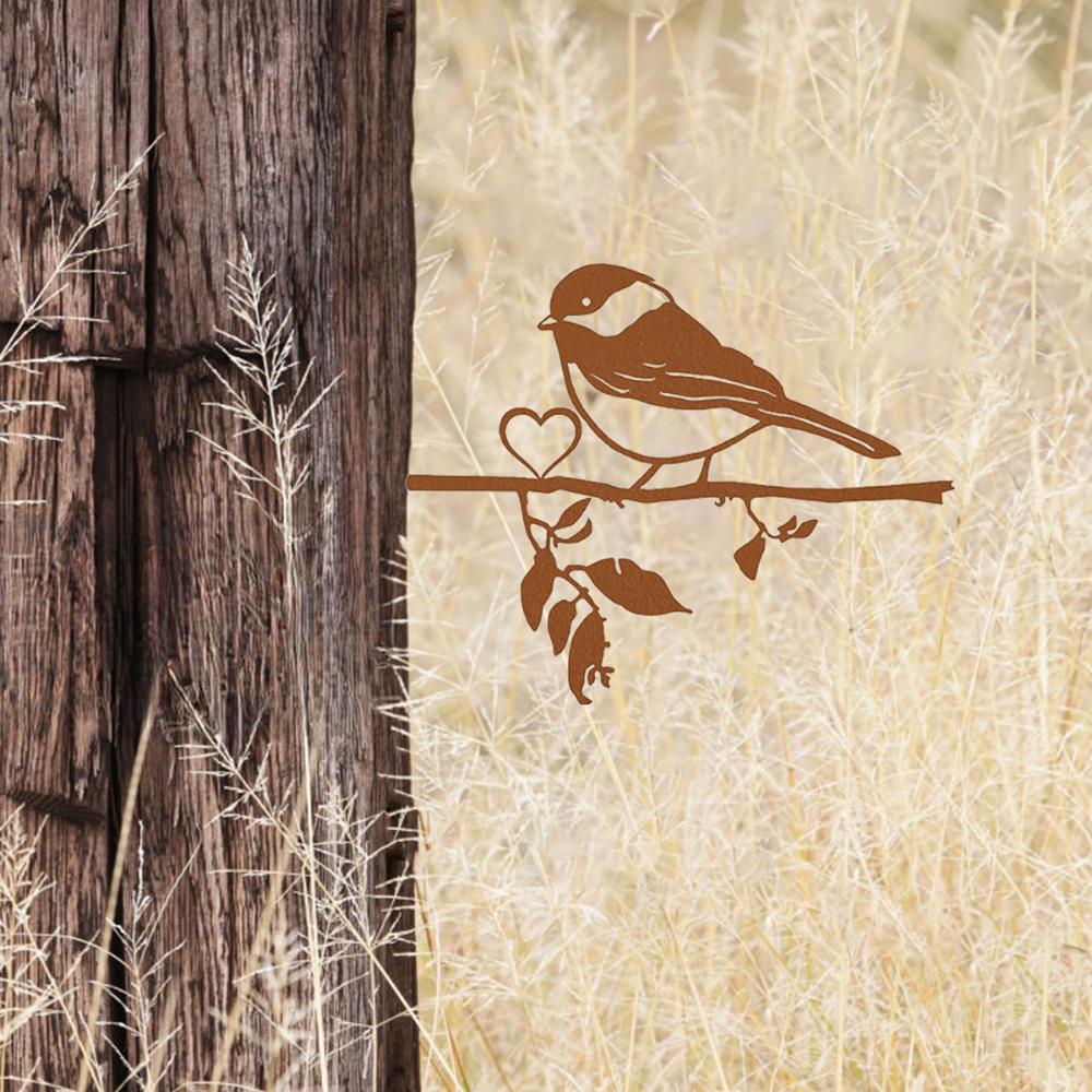 Väggkonst med silhuett av en fågel på en gren i stål - Gör ditt hem unikt med denna tavla. Perfekt för trädgården, uteplatsen och födelsedagspresent