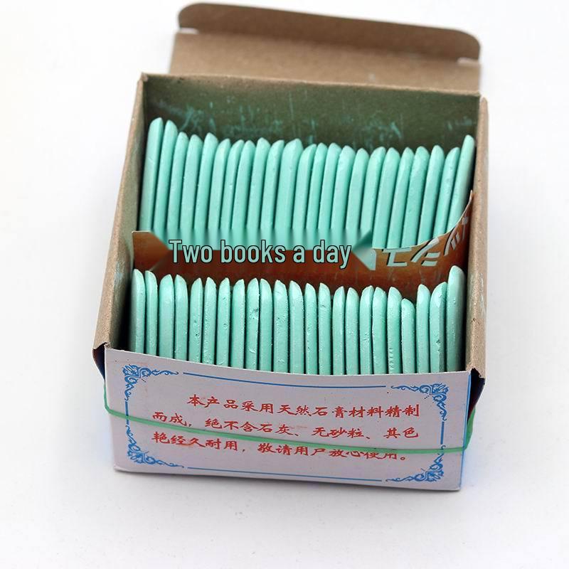 Barevná krejčovská křída v krabičce pro šití a kreslení