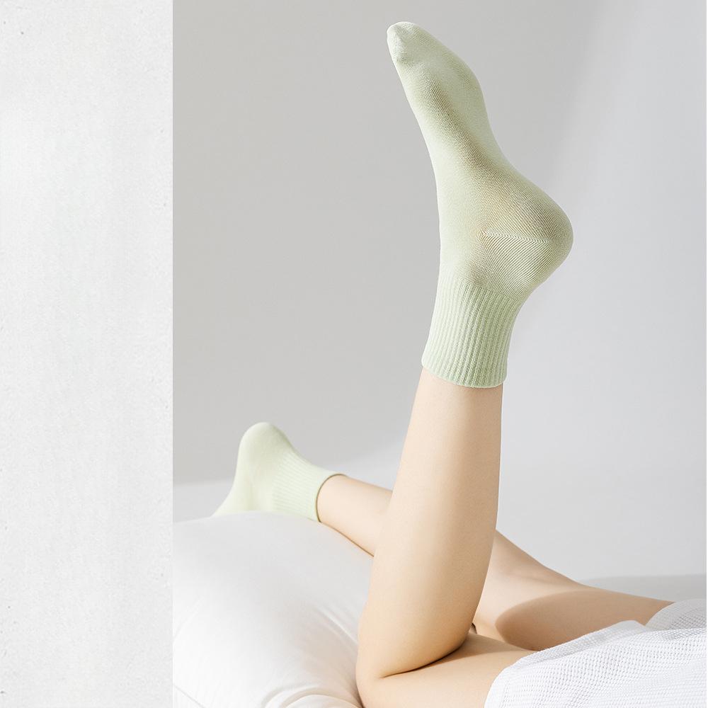 5 Pairs of Women's Mid-calf Spring and Summer Models of Boneless Antibacterial Sweat-absorbent Breathable Casual Sports Socks