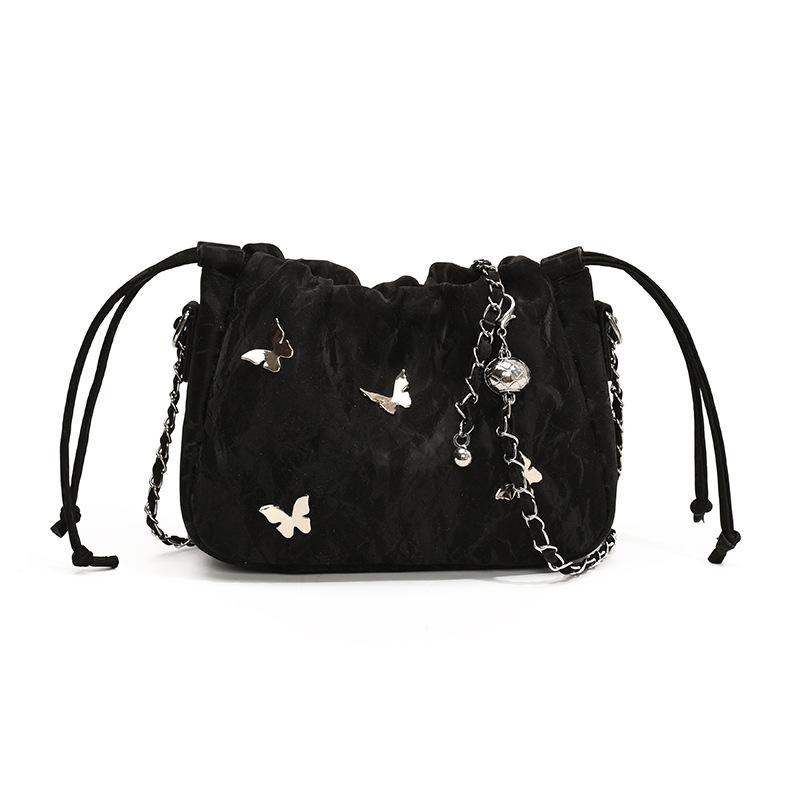 Korean Version of the Hot Sale, Niche Daily Leisure Butterfly Pumping with Cloud Bag, Female Foreign Versatile High-end Chain Messenger Bag