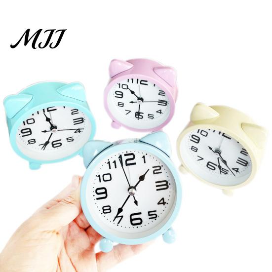 Non-Ticking Analog Clock Cat Ear Alarm for Kids, Silent Metal Cartoon Desk Clock, Battery Powered Home Office Decor