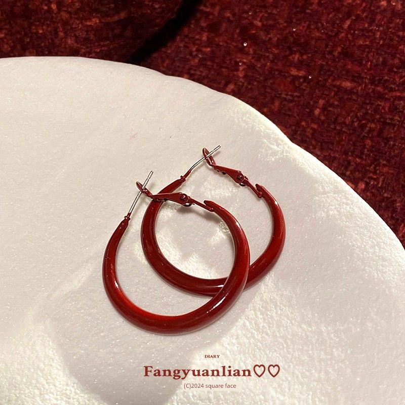 

Квадратные и круглые серьги-браслеты с дофаминовым дизайном для женщин, новинка 2025 года, самые продаваемые, модные серьги-кольца в нишевом стиле, серьги-пусеты 3cm Ankoala red ear ring