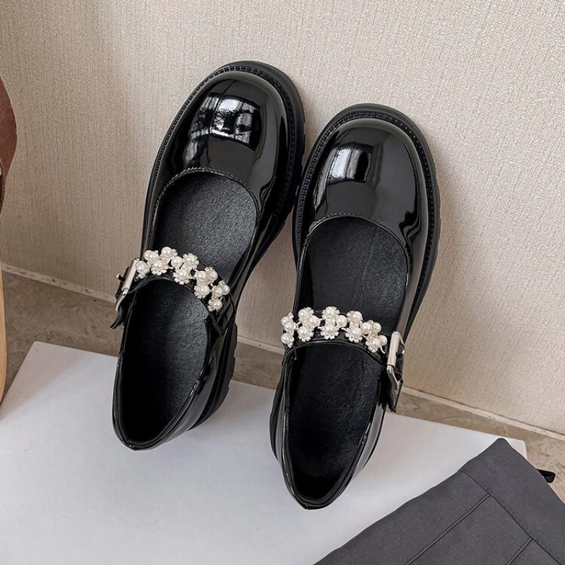 

Повседневная кожаная обувь для девочек, низкий верх, для детей среднего и старшего возраста, с ремешком, резиновая мягкая подошва, студенческая обувь для выступлений, весна и лето, новинка для детей 39 (inner length 24.5cm) чёрный