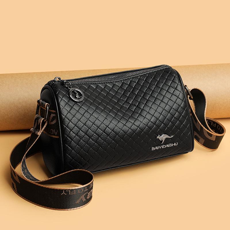 

Женская элегантная кожаная сумка-подушка на плечо и через плечо в корейском стиле 2025 года 23x10x15 cm чёрный