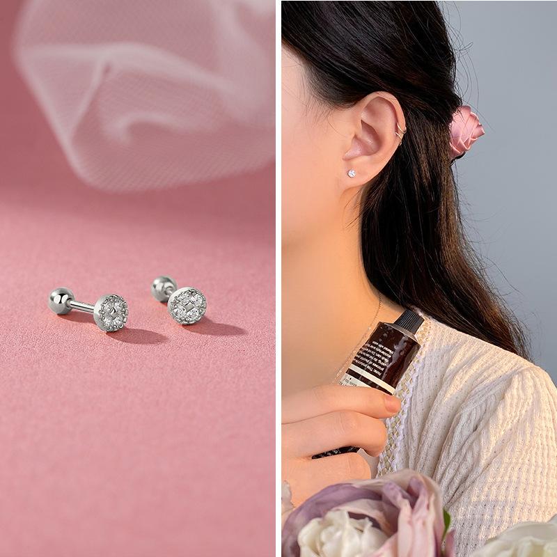 Innocent Love Flower Mickey Screw Earrings for Women Don't Need To Pick Cute Butterfly Earrings When Sleeping