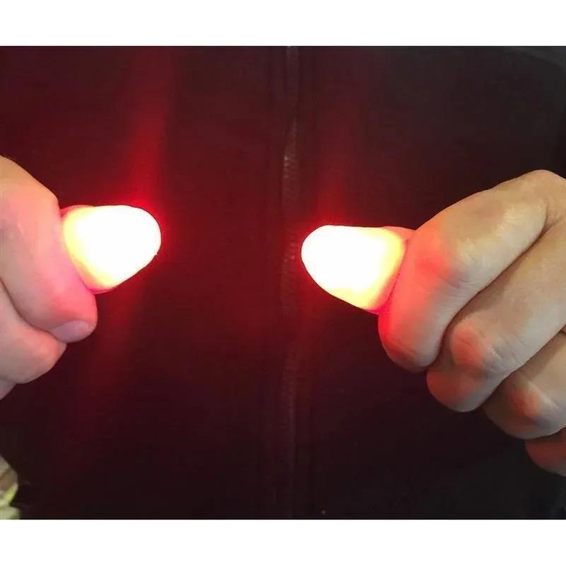 2/4/6 Stück Magische Leuchtende Finger LED Tricks Daumen Requisiten Weihnachten Weihnachtsfest Party Neuheit Lustige Spielzeuge