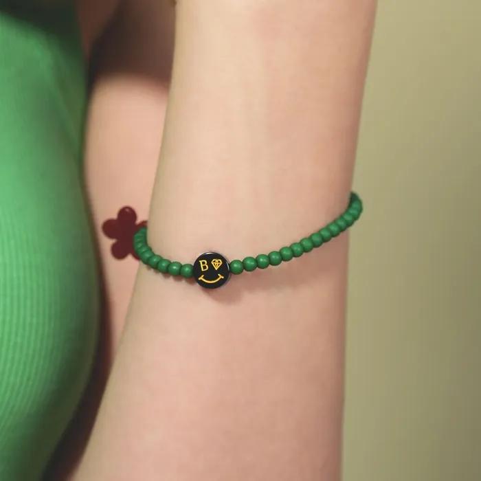 Bonbo Color Smile and Flower Charm Point Acrylic Ball Bracelet