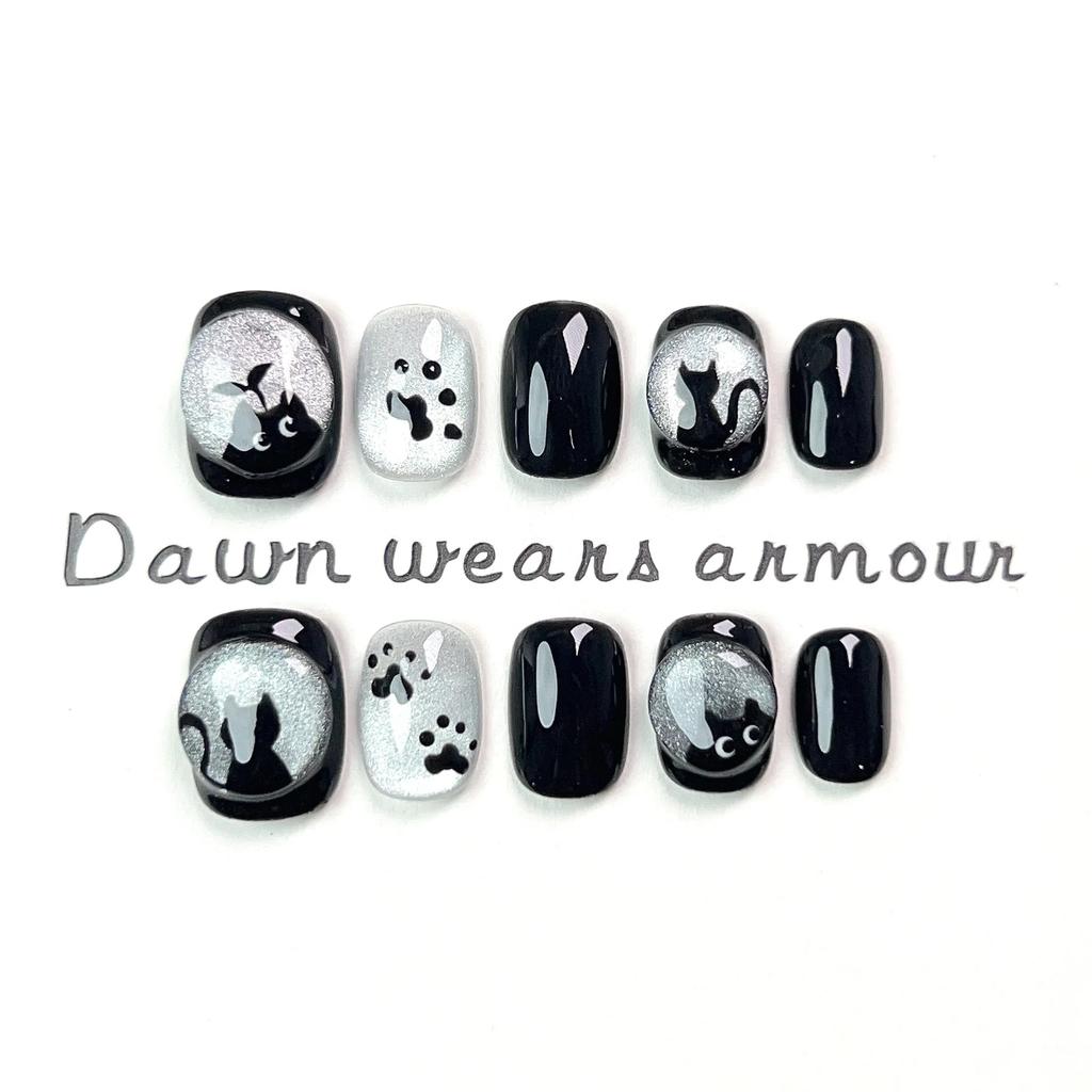 10Pcs Black Handmade Cat Eye Short Round Press On Nails Full Cover Artificial Fake Nail Tips For Wearable Manicure