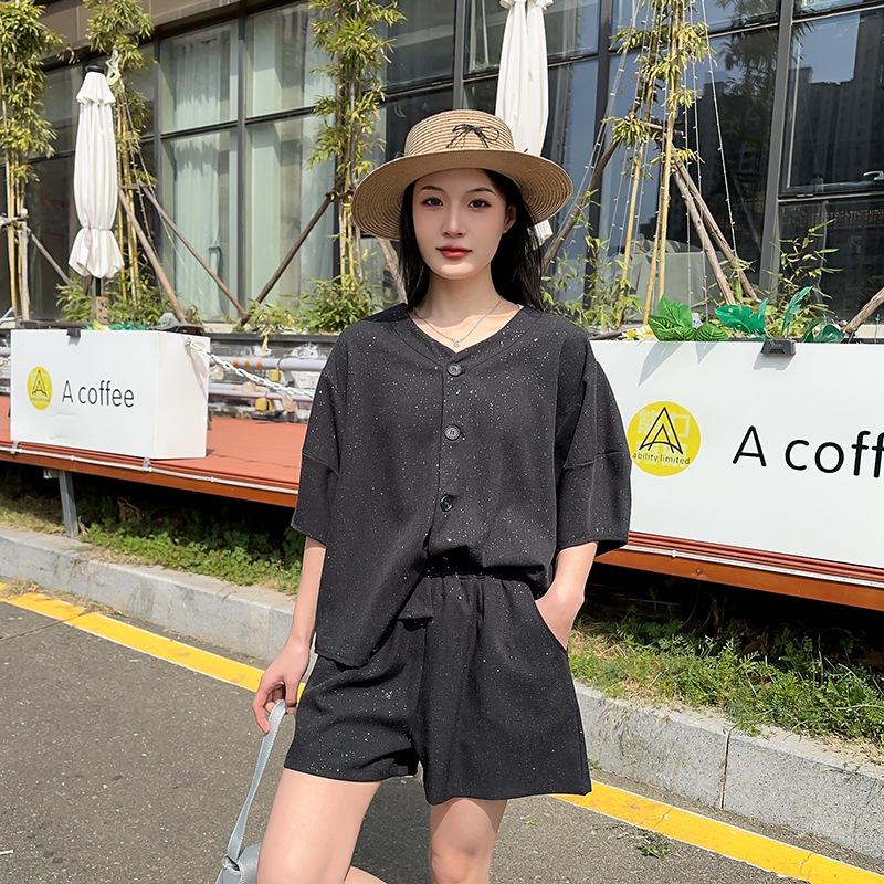 2025 Women's Trendy Casual Summer Two-Piece Set: Short-Sleeved Top & Slimming Shorts