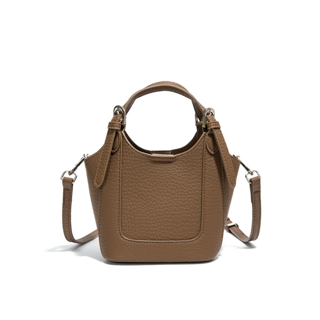 Fashion hand bucket bag women 2025 new Korean version simple shoulder bag niche texture messenger bag one piece delivery