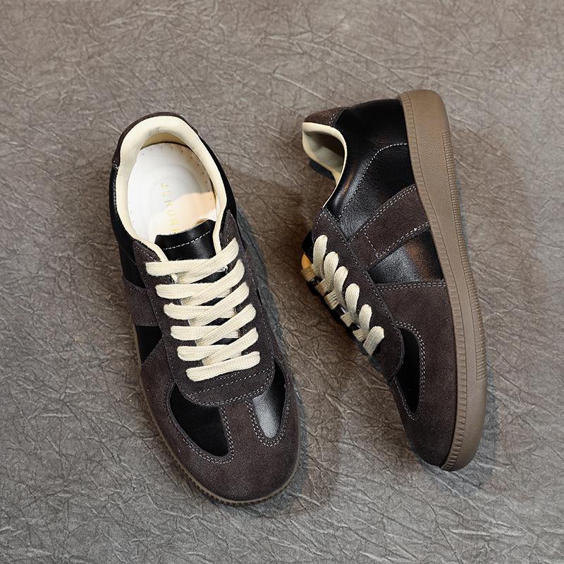 

Первый слой коровьей кожи немецкие тренировочные туфли для женской весны 2025 года новая кожа ретро на плоской подошве повседневные подошвы из воловьей кожи одинарная обувь для жен 35