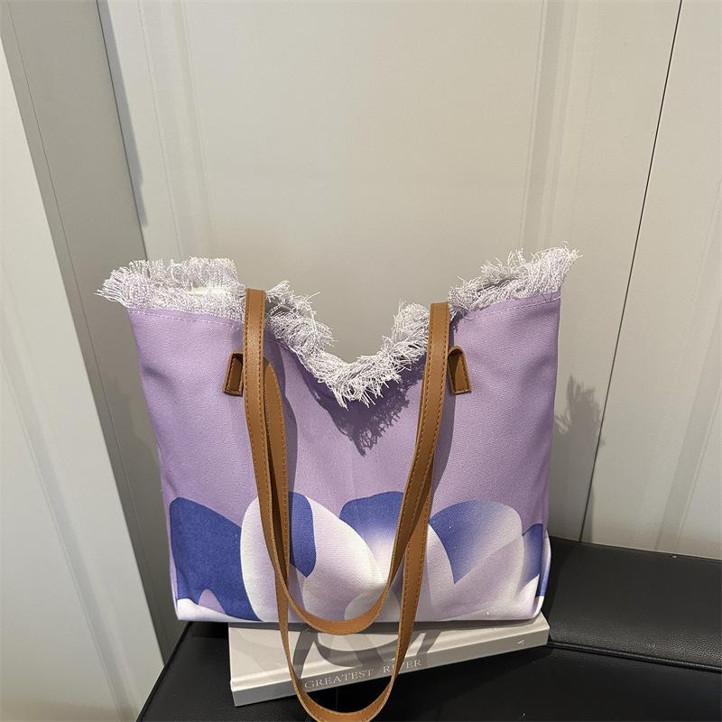 Popular Large-capacity Canvas, Portable Fringed Beach Bag, Going Out for Commuting, Shoulder Tote Bag, Bao Ma Shopping Bag.