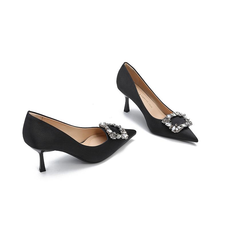 

Black high heels women s professional stiletto 2025 new autumn and winter temperament pointed suede cat heel work shoes 39 чёрный
