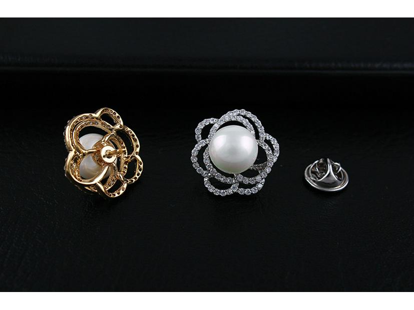 Elegant Rose Brooch with Zircon and Pearl for Women