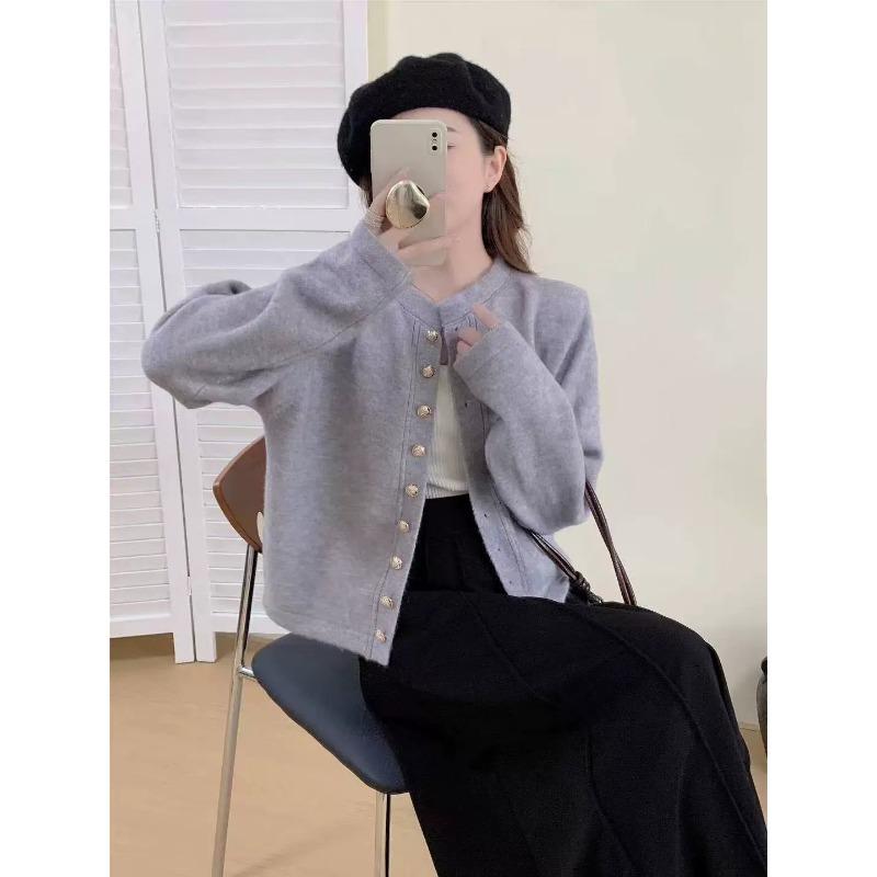Early autumn new round neck knitted cardigan with top women's short versatile solid color soft waxy long-sleeved sweater jacket women
