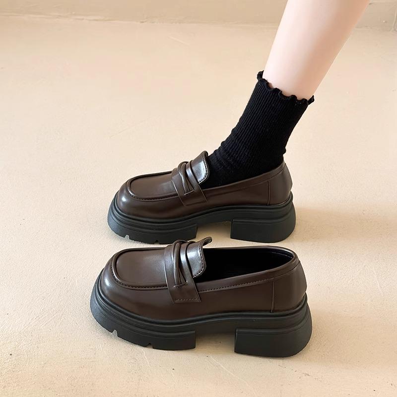 Platform small leather shoes women's 2025 spring and autumn new British retro heightening Mary Jane soft sole versatile black loafers