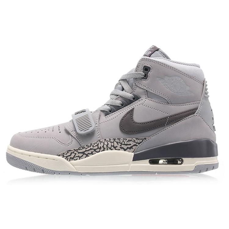 

Новые JORDAN Legacy 312 Серый волк AV3922-002 40.5