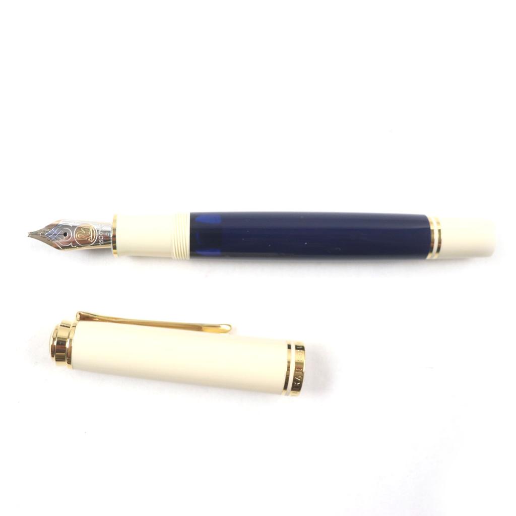 Excellent PERIKAN fountain pen Special Edition Souveraen M800 18K  Used