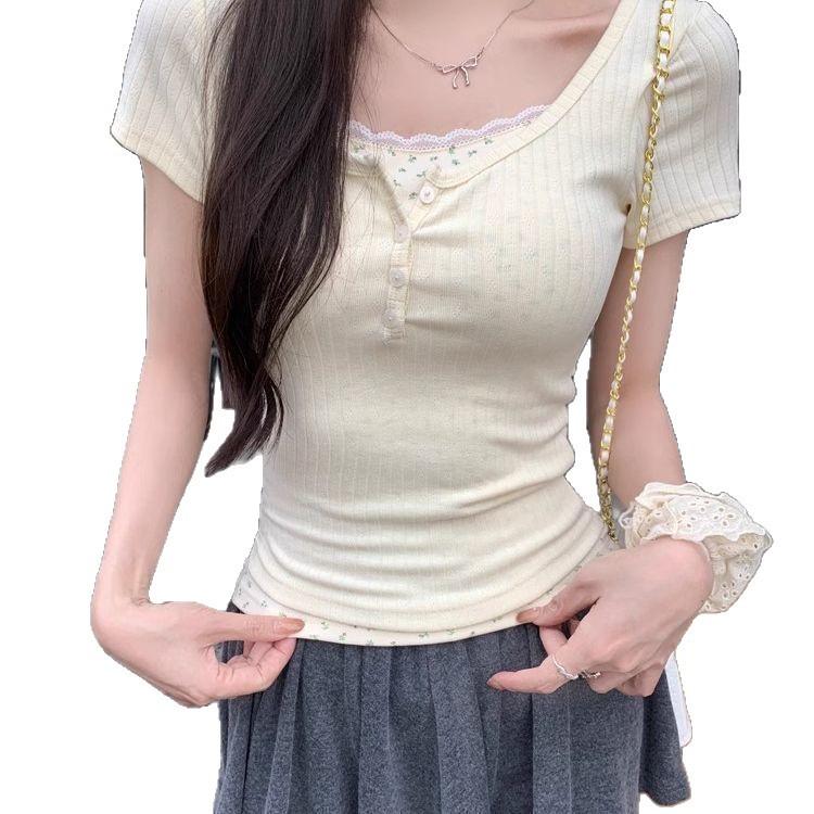 Apricot Floral Fake Two-piece Splicing Lace Short-sleeved Base, Summer Slim-fit Design, New Slim Short Top for Women