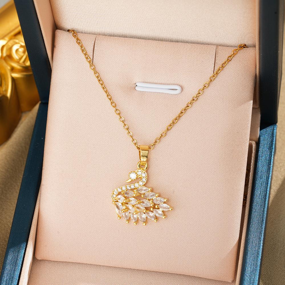 Zircon inlaid swan pendant titanium steel necklace for women, niche and versatile collarbone chain titanium steel chain