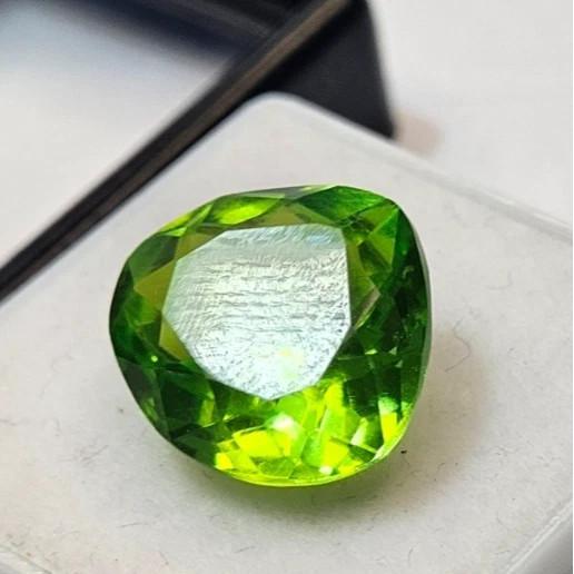 Peridot Green Natural 10+ Ct Pear Cut Fabulous Certified Loose Gemstone