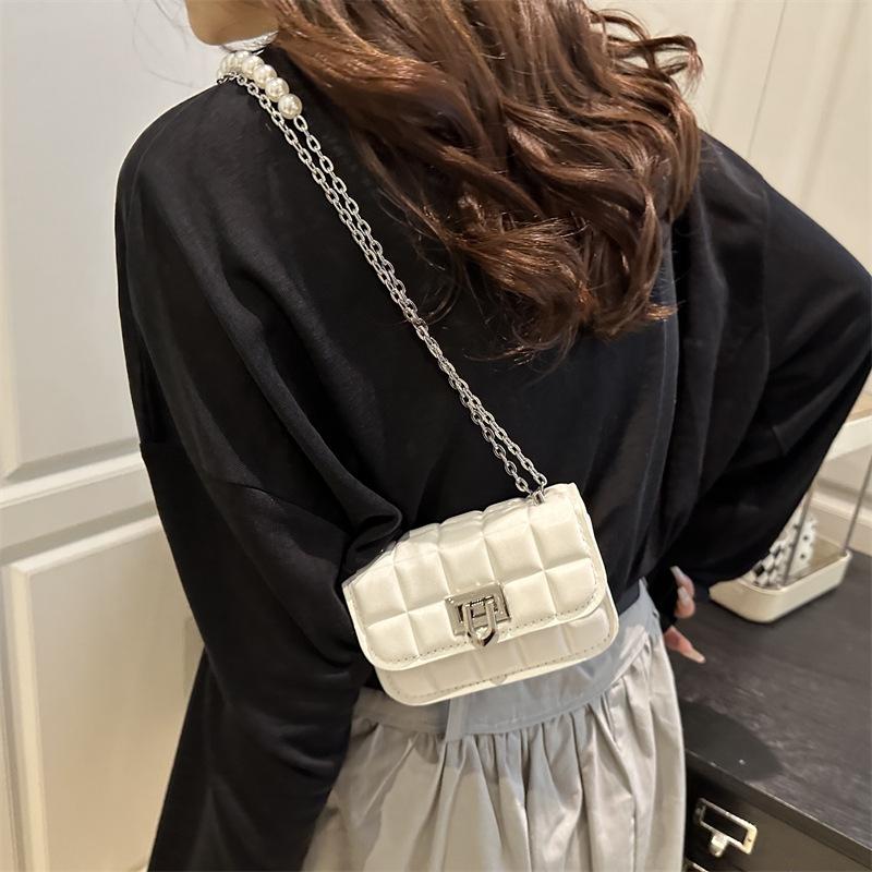 Indented Square Chain 2025 New Korean Version Lock Solid Color Design Chain Texture Single Shoulder Crossbody Small Square Bag Woman