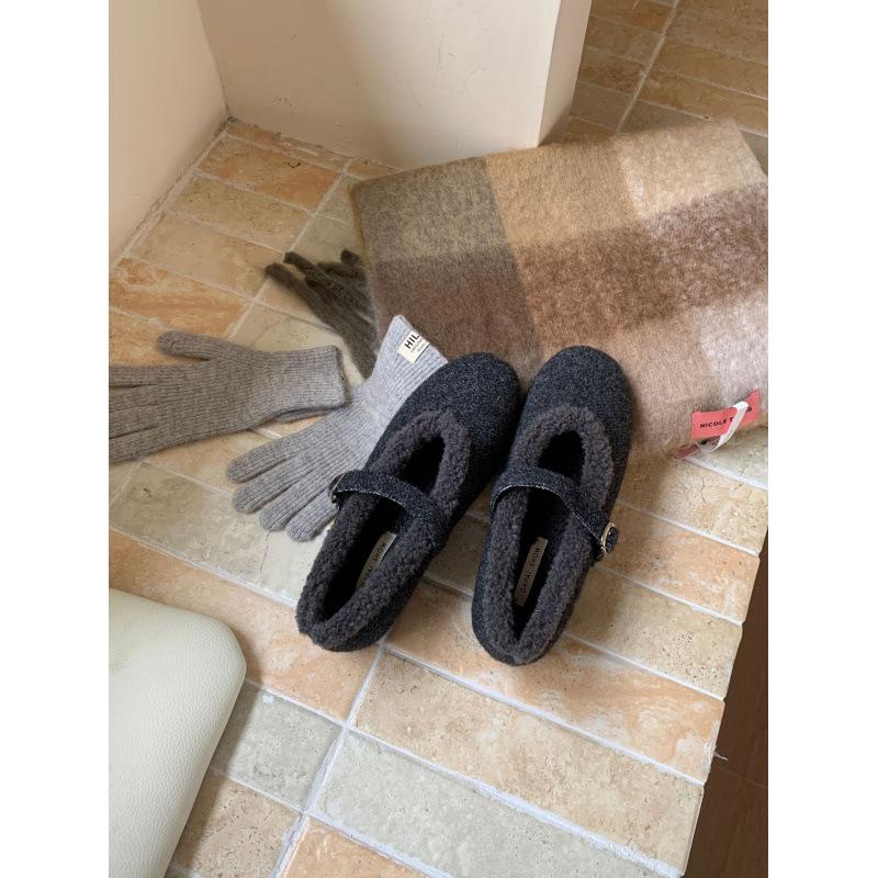 2025 Autumn and Winter Catwalk Model Flat Lamb Wool Mary Jane Ballet Shoes Sweet Cool Fairy Wind Fluff Shoes Female Warm