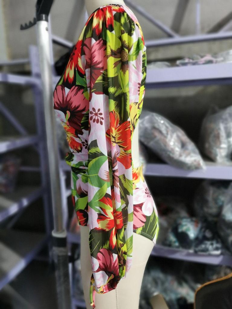 European & American Women's Sexy Gathered Long Sleeve One-Piece Print Swimsuit