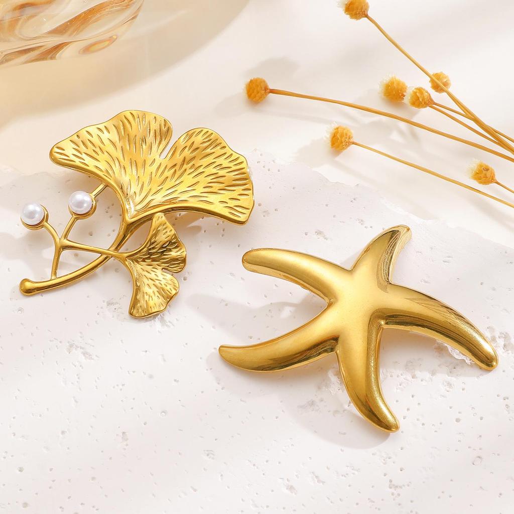 European & American Stainless Steel Luxury Brooch - Non-fading, Niche Design, Anti-exposure, Elegant Lapel Pin.
