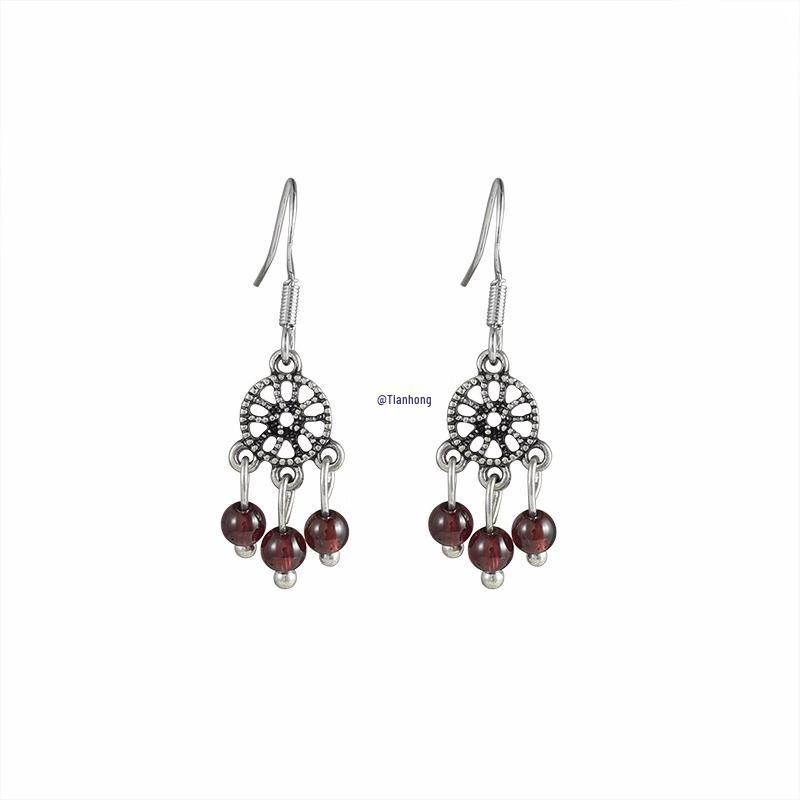 Niche Design 925 Silver Garnet Stud Earrings - Retro Chinese Ethnic Style