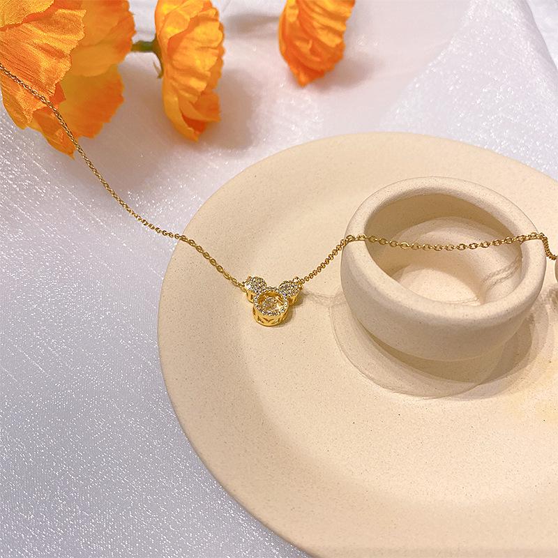 2025 Trendy Women's Titanium Steel Necklace - Non-fading, Light Luxury Collarbone Chain