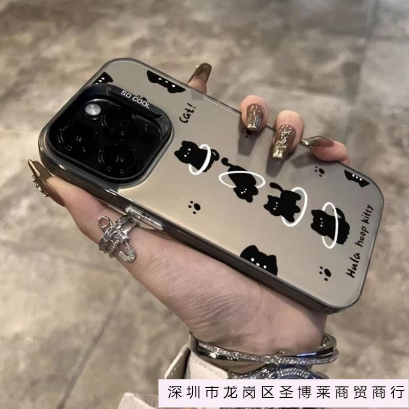 The little black cat jumping circle is suitable for Apple 15 mobile phone case creative new iphone14promax simple 13 cartoon xr