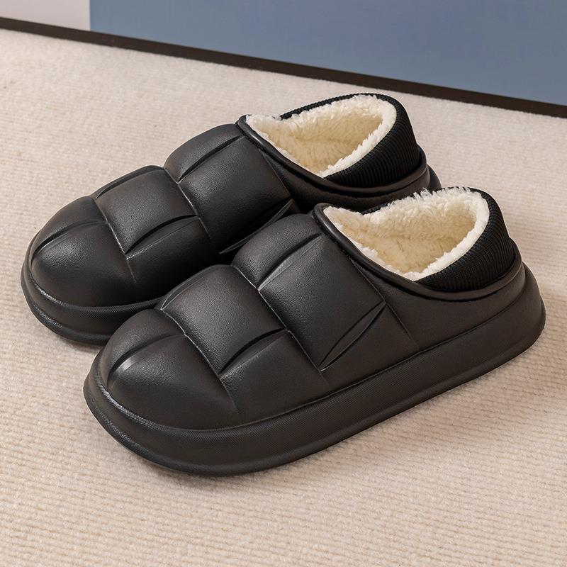 Waterproof cotton slippers for women to wear outside in winter, non-slip petals for indoor home use, warm home, and velvet slippers for men.