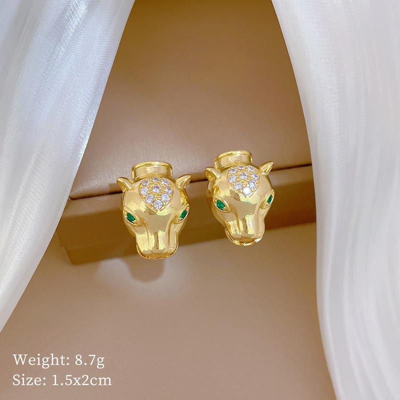 Titanium Steel Leopard Head Necklace Earrings Set Light Luxury Slightly Inlaid Personalized Temperament Banquet Earrings Necklace Combination