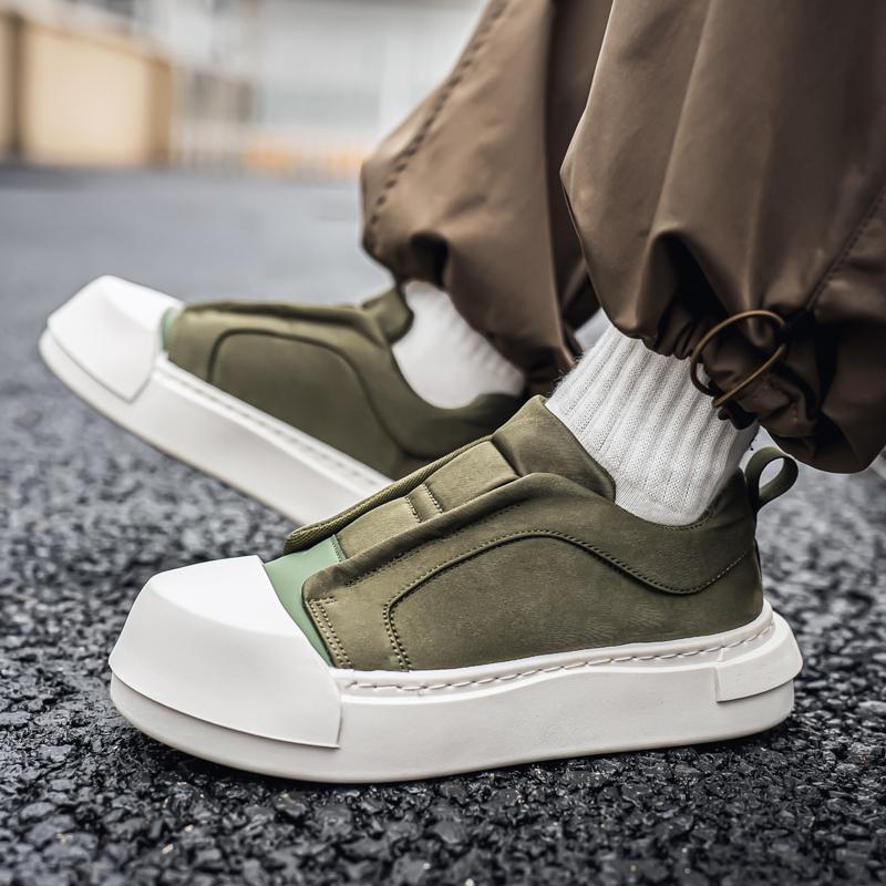 2026 New Casual Sports Low Cut Breathable Thick Soled Lightweight, Comfortable and Fashionable One Step Board Shoes for Men