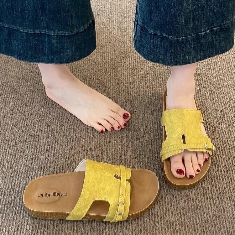 Boken Slippers Women's Summer Wear 2025 New Retro Lazy Fashion Casual Word Beach Flat Cool Slippers